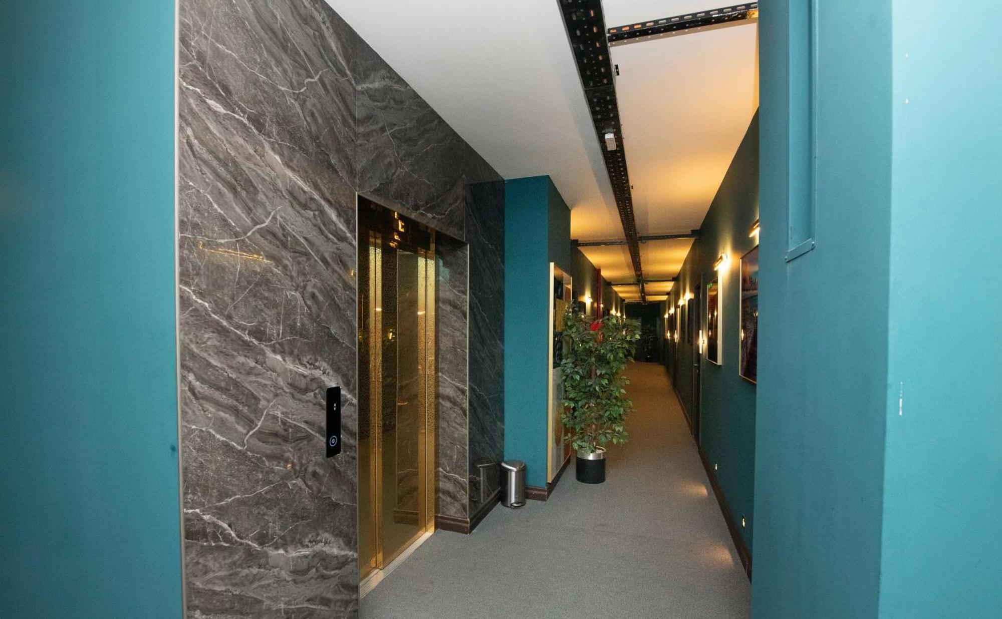 Gori Palace Apartments エクステリア 写真