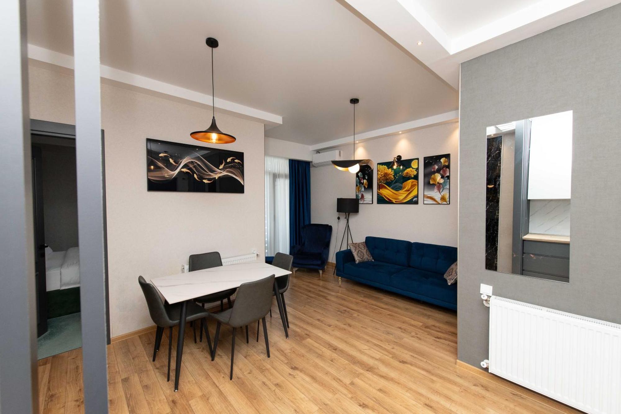 Gori Palace Apartments エクステリア 写真